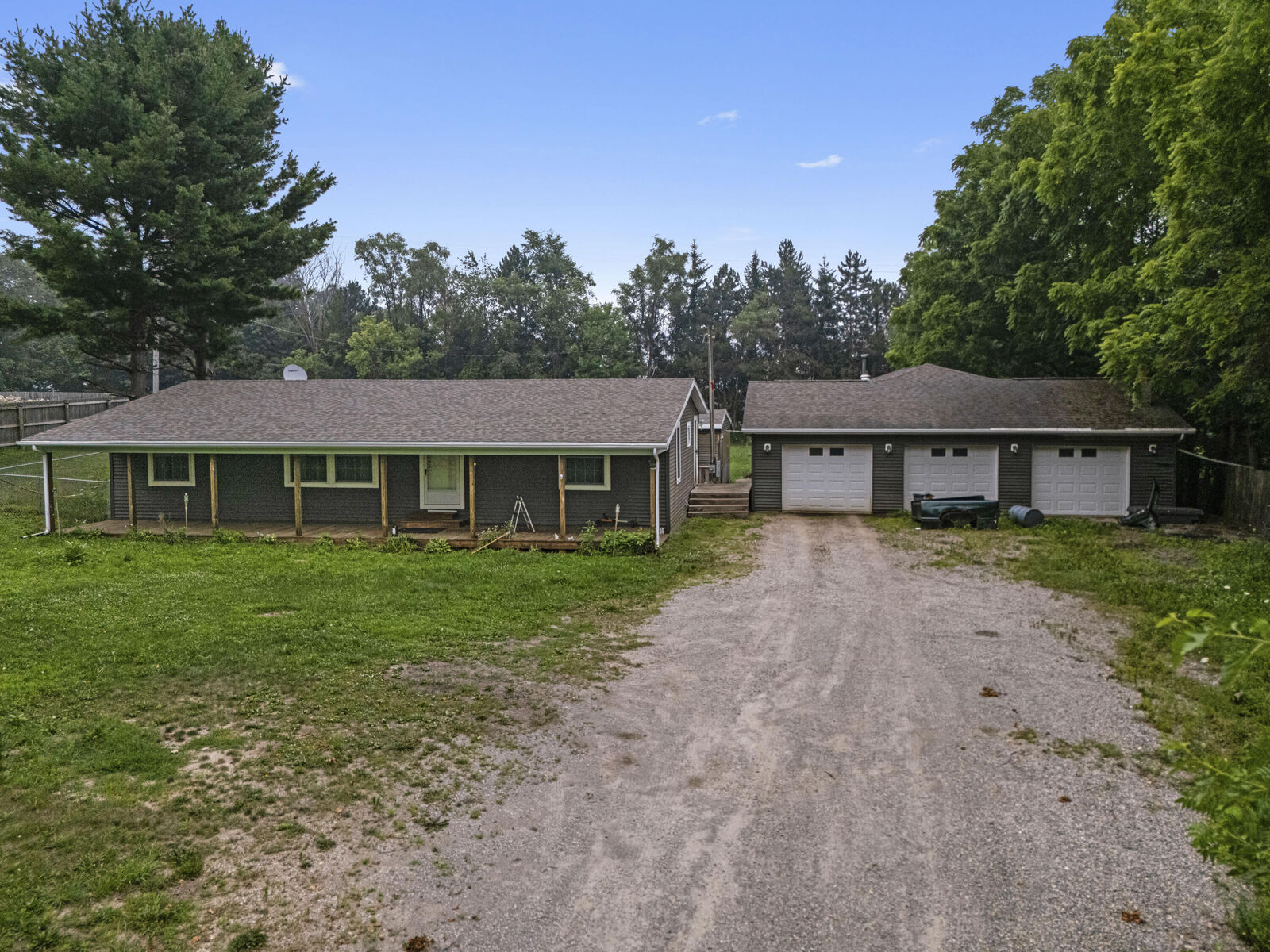Property Photo: 5523 S Lake Pleasant Road S MI 49266
