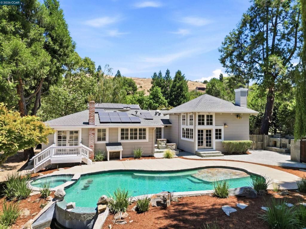 Property Photo: 26929 Palomares Rd CA 94552