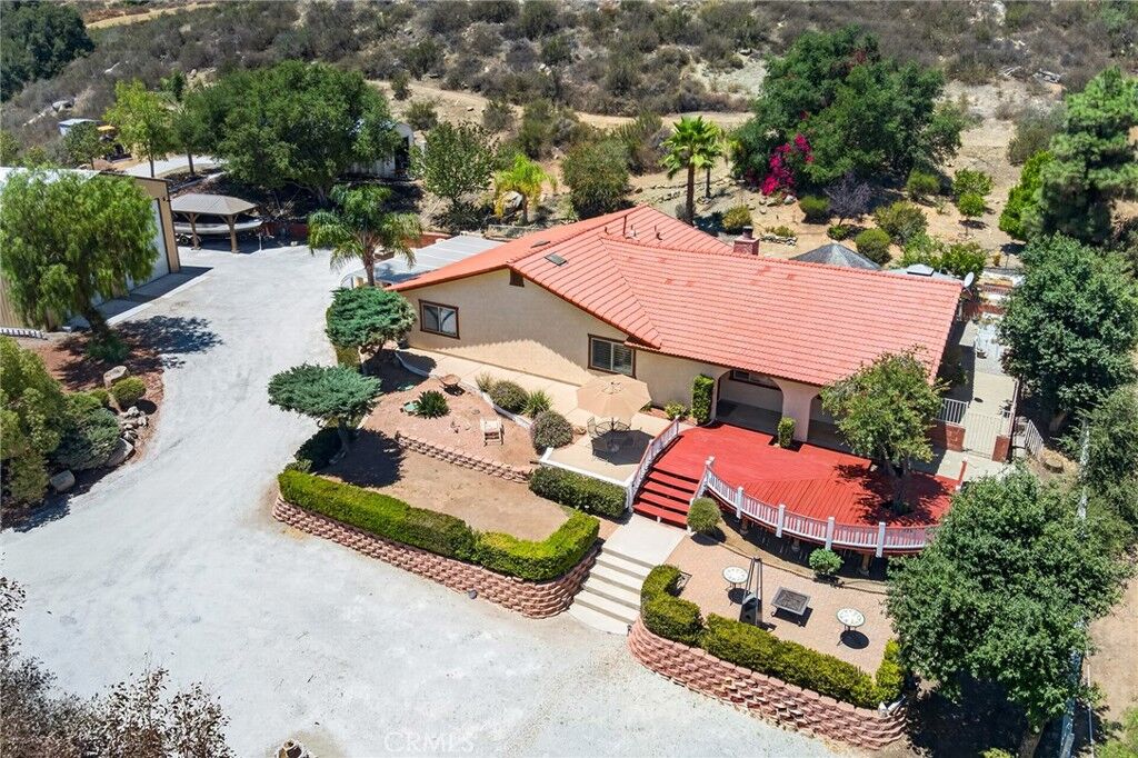 Property Photo: 33465 Wild Lilac CA 92584