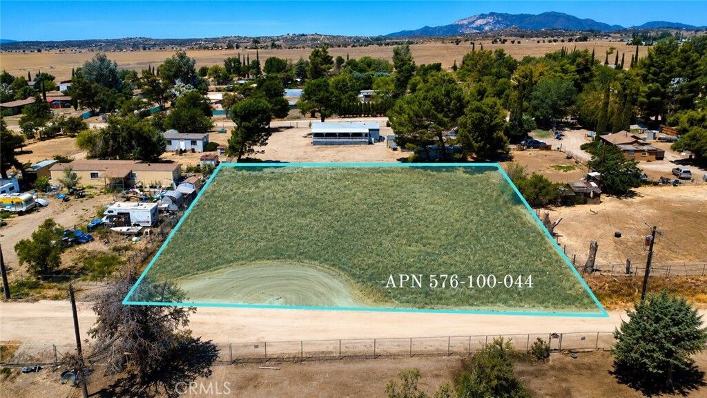 Property Photo:  1 Pioneer Trail  CA 92539 