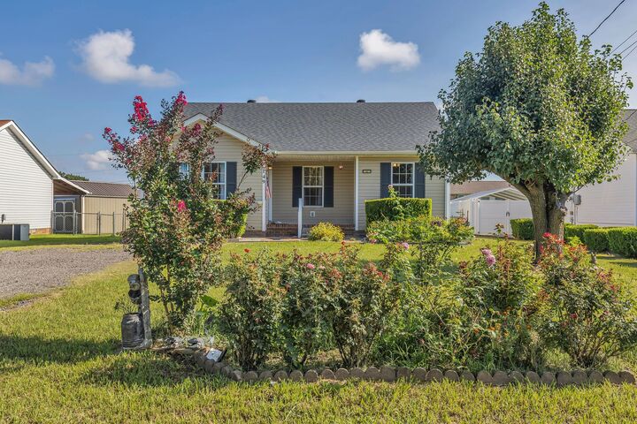 Property Photo: 149 Union Hall Rd TN 37040