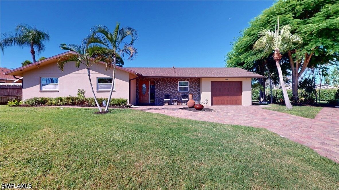 Property Photo:  27514 Playa Del Rey Lane  FL 34135 
