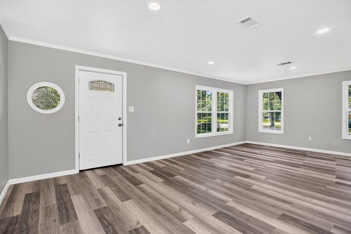 Property Photo:  328 Sunset Blvd  TX 75904 