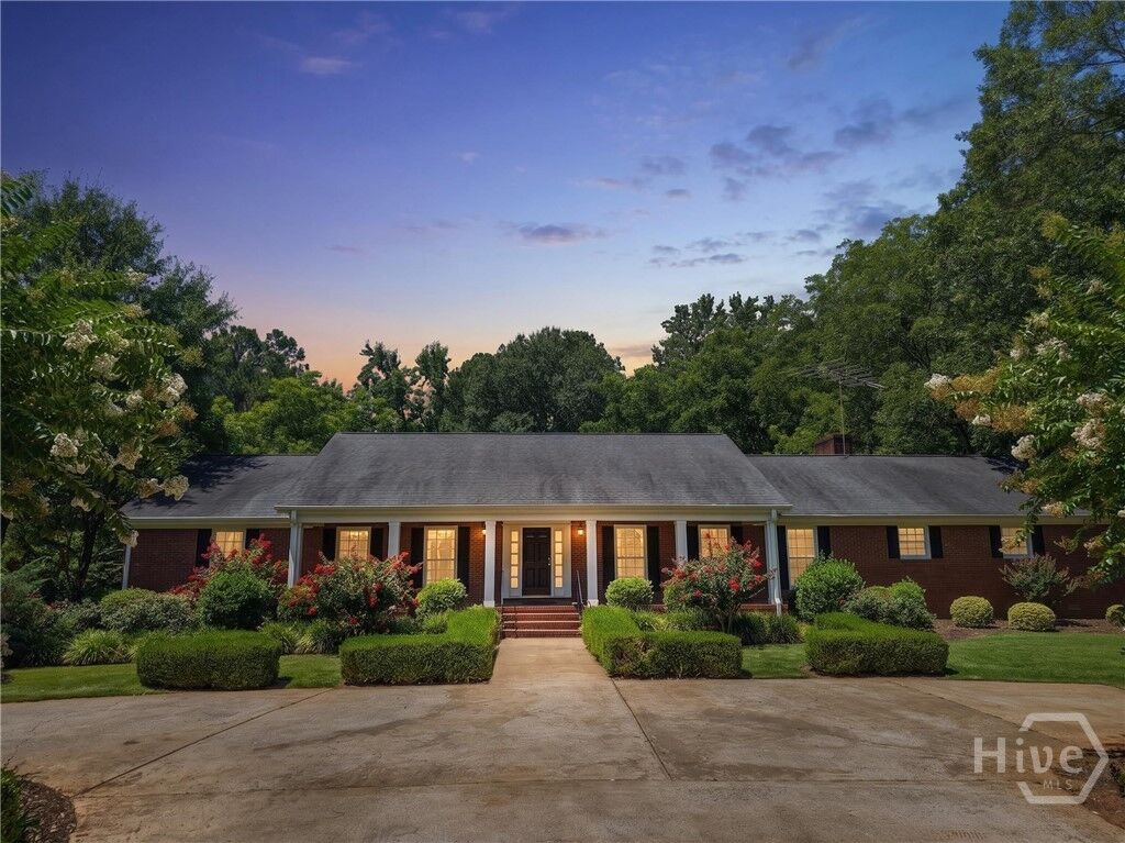 Property Photo: 2390 Greensboro Highway GA 30677