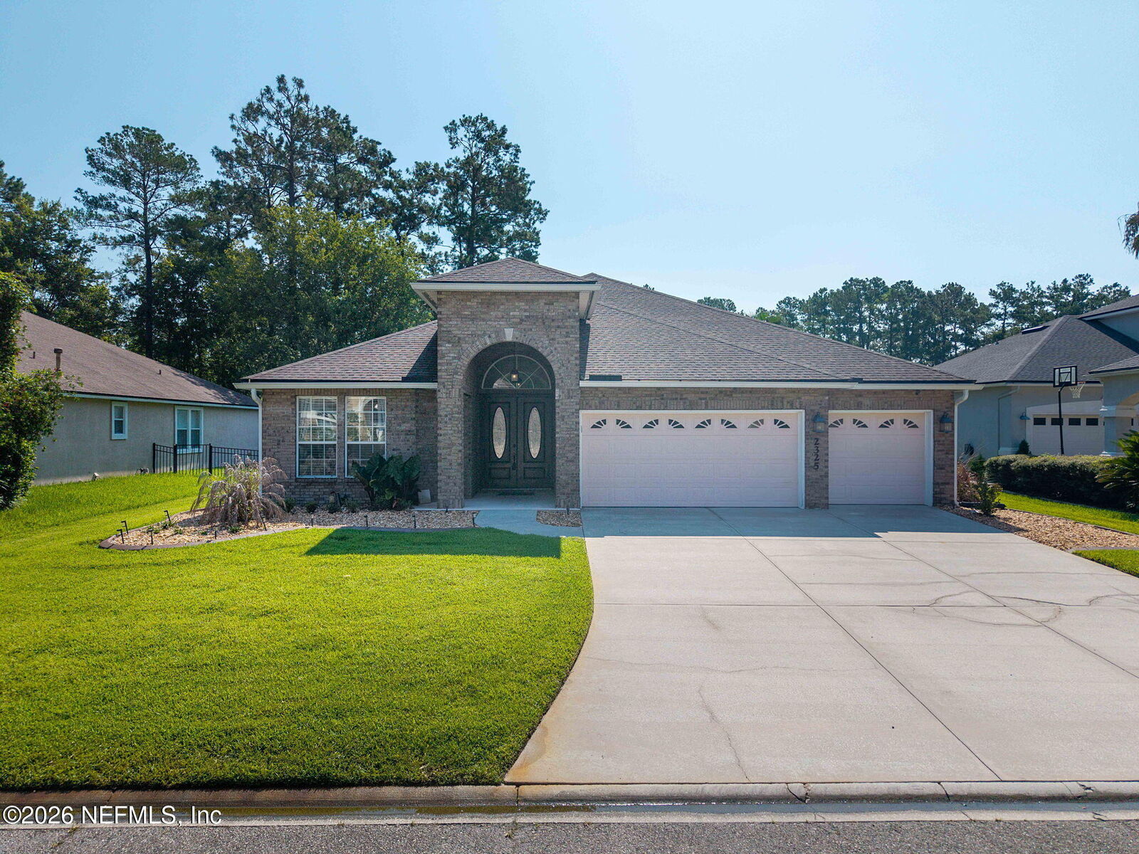Property Photo: 2325 Links Drive FL 32003