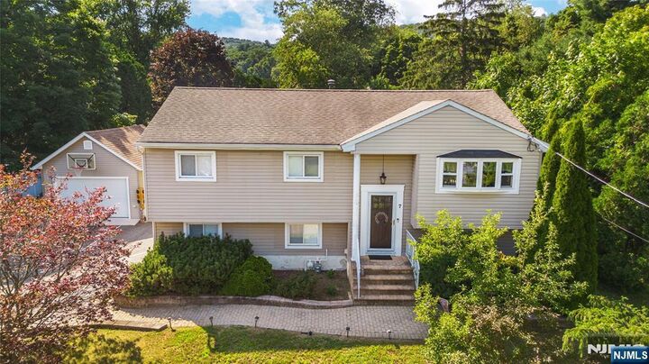 Property Photo: 7 Cumberland Road NJ 07480