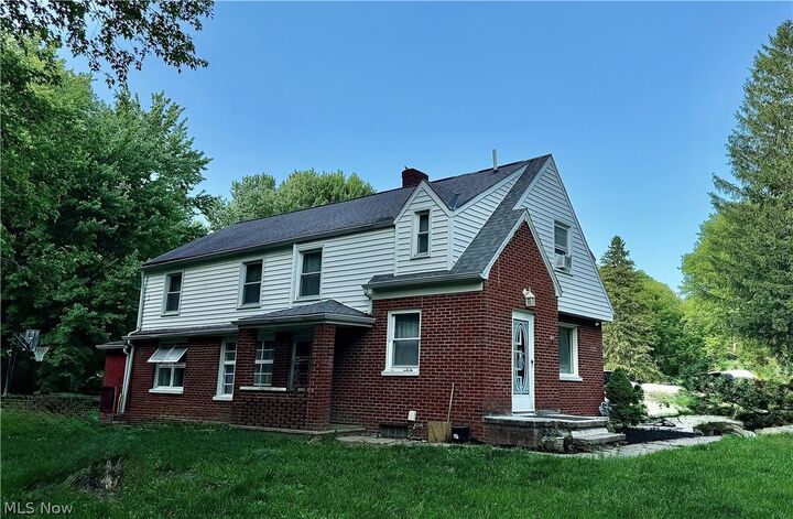 Property Photo:  557 North Avenue  OH 44041 