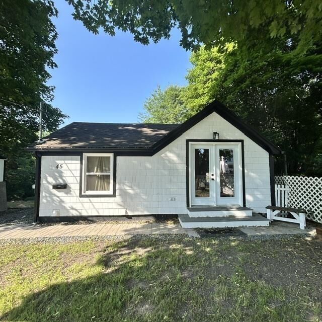 45 St. Phillips Street — photo 1
