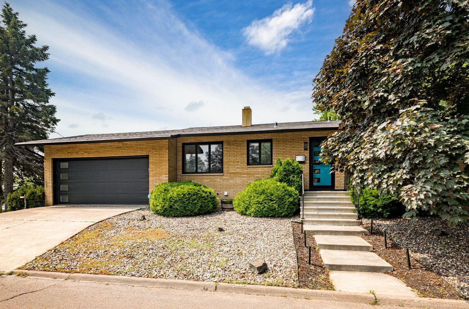 Property Photo:  3535 Minnesota Avenue  MN 55802 