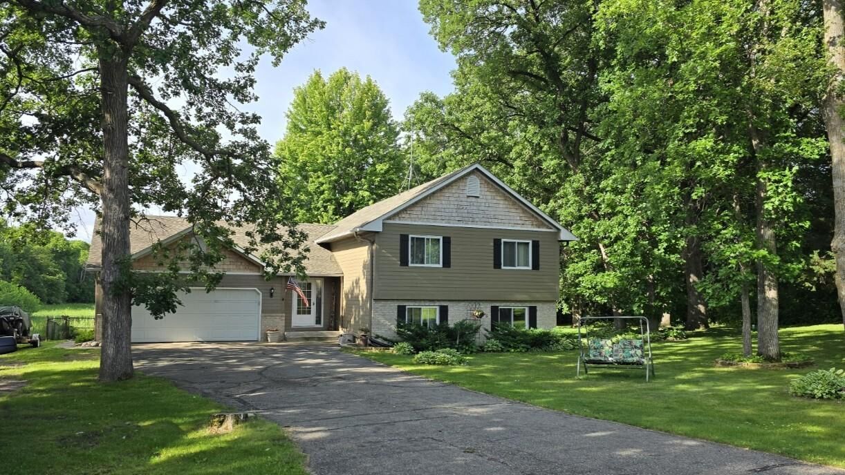 Property Photo: 235 Englewood Road MN 55320