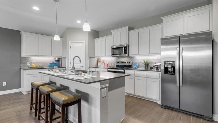 Property Photo: 3316 Pier View Street TX 76065