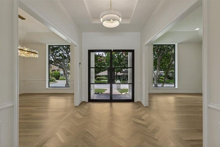 Property Photo: 14908 Woodbriar Drive TX 75248