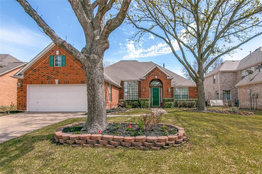 Property Photo:  3408 Devonshire Court  TX 75022 
