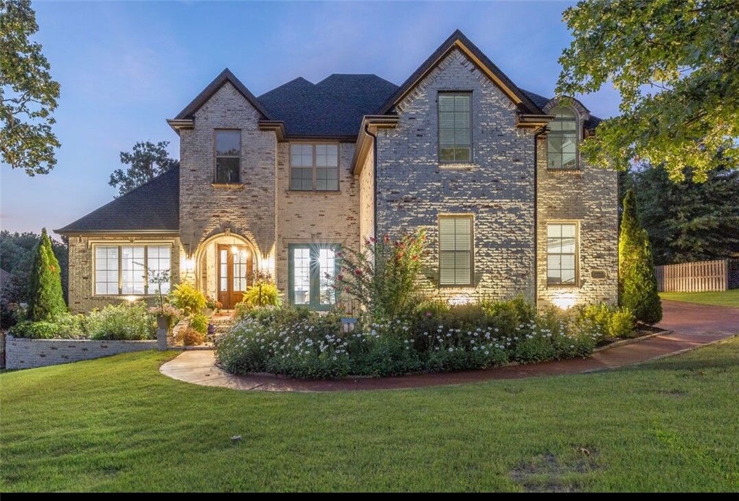 Property Photo: 3064 Willow Bend Circle AR 72762