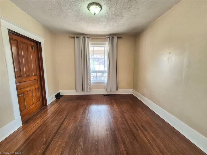 Property Photo: 408 Wellington Street N 2 ON N2H 5L2