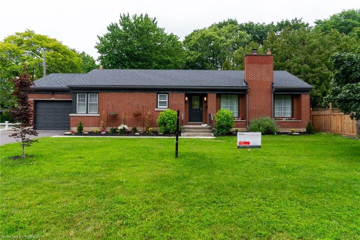 Property Photo: 30 Proctor Avenue ON N3S 3E7