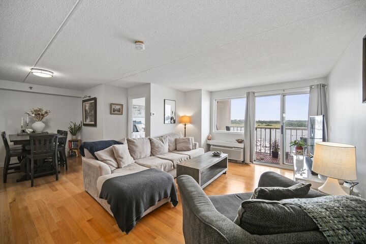 Property Photo:  200 Cove Way 708  MA 02169 