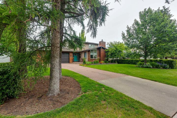 Property Photo: 111 Selkirk Boulevard AB T4N 0G8