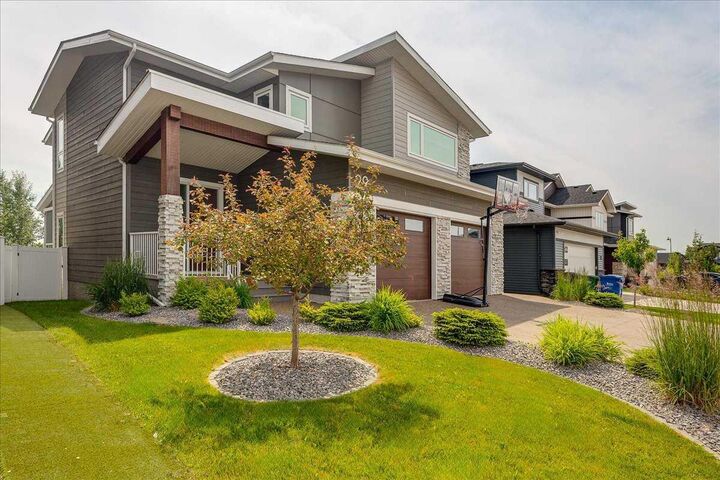 29 Longmire Close — photo 1