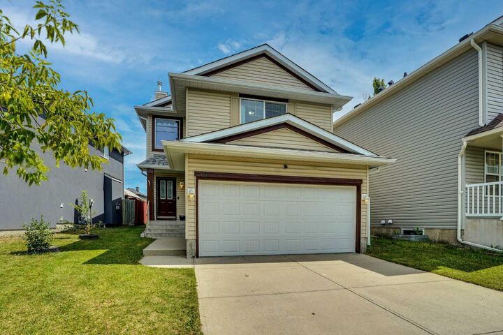 Property Photo: 62 Covewood Manor AB T3K 5P9
