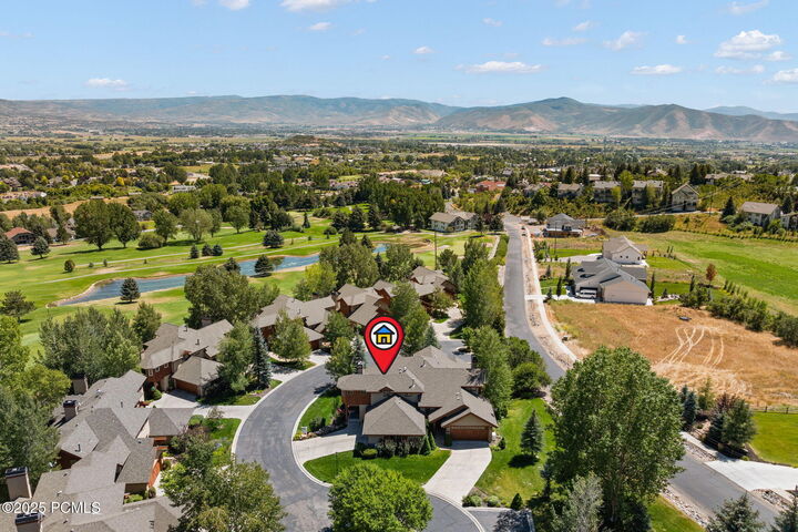 Property Photo: 1075 N Turnberry Court UT 84049