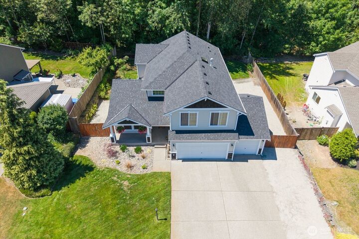 Property Photo: 714 122nd Avenue Ct E WA 98372