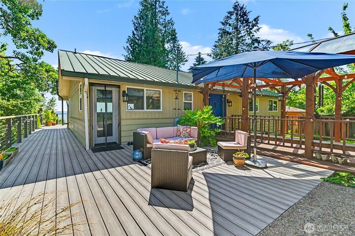 Property Photo: 7324 Puget Beach Road NE WA 98516