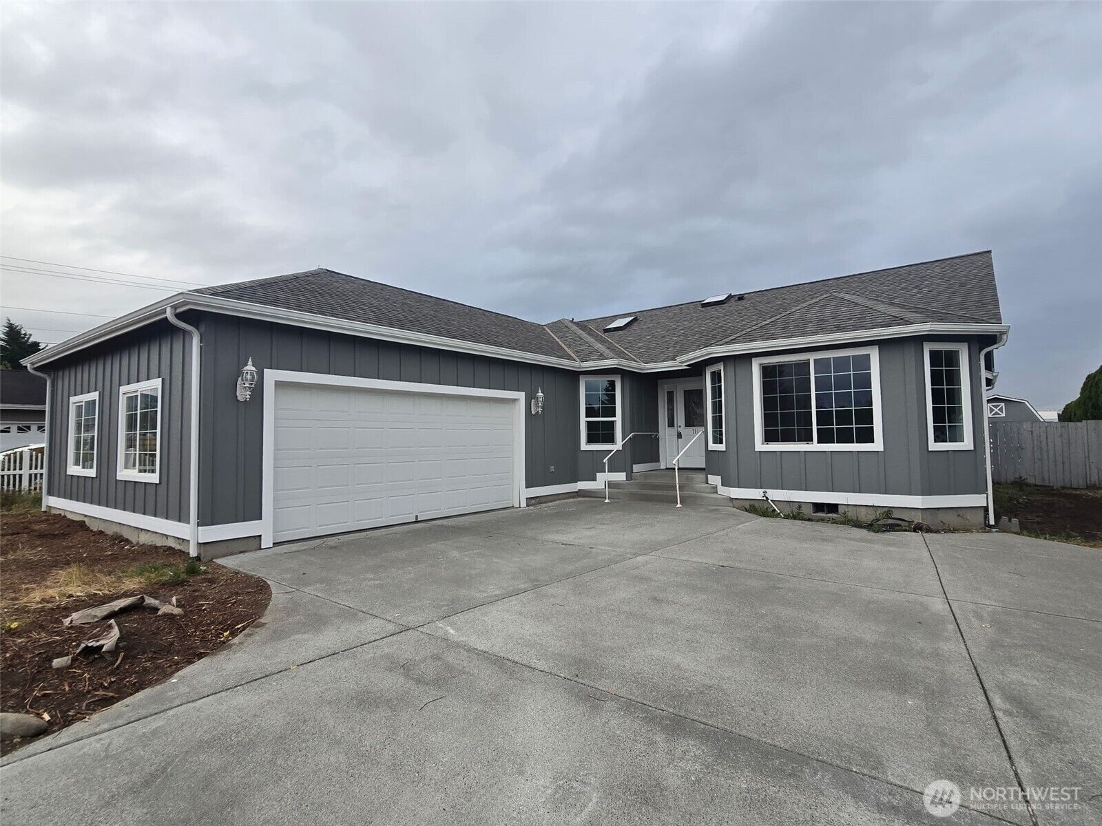 Property Photo:  711 N Spencer Farm Place  WA 98382 