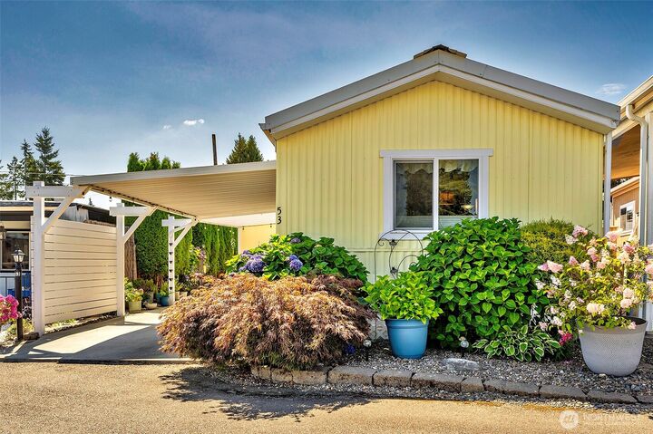 Property Photo: 18501 52nd Avenue W 53 WA 98037