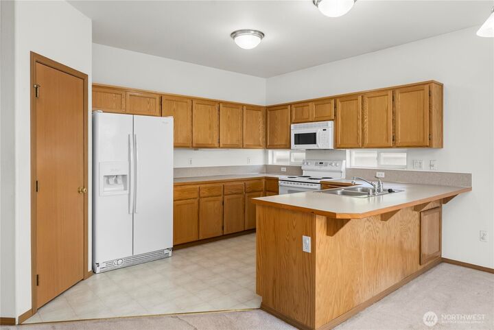 Property Photo: 7801 207th Street Ct E WA 98387