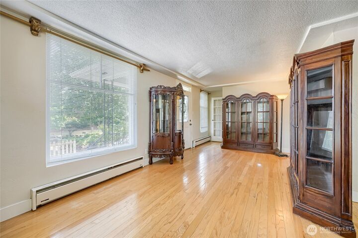 Property Photo:  522 N L Street  WA 98403 
