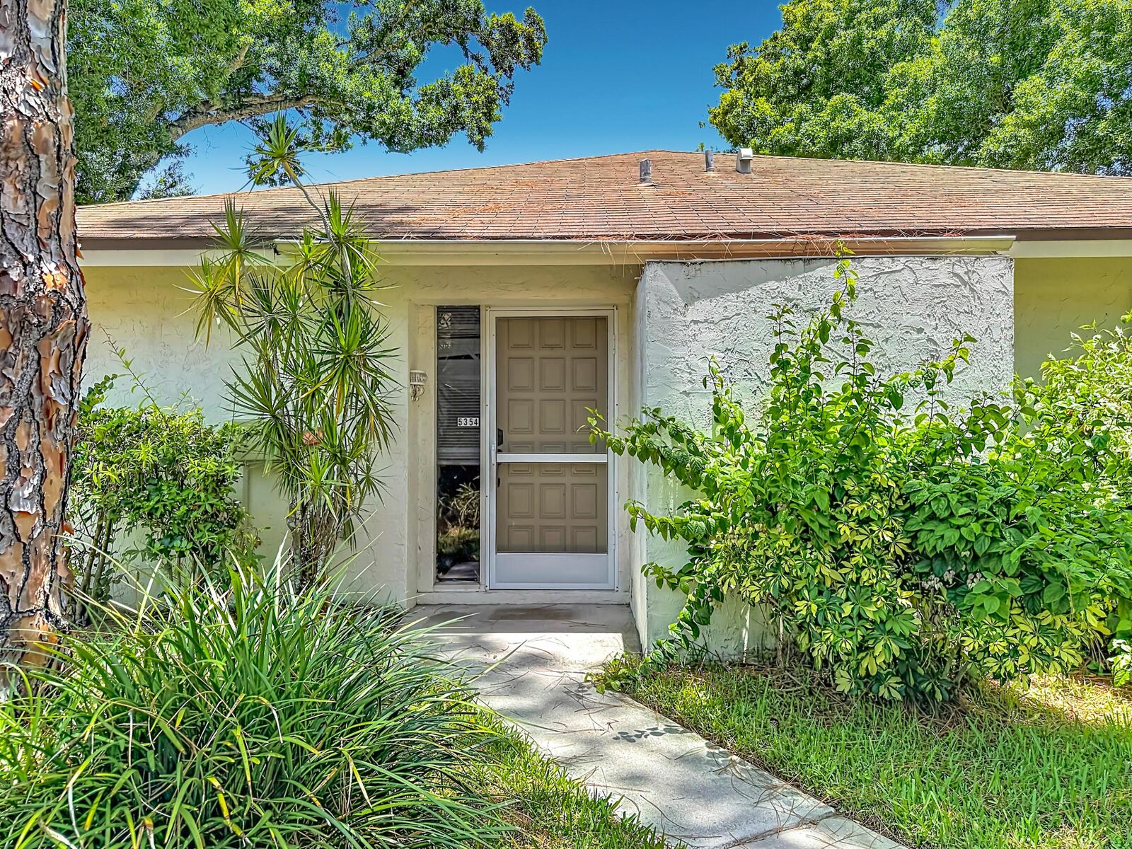 Property Photo: 5354 Royal Palm Avenue 5354 FL 34234
