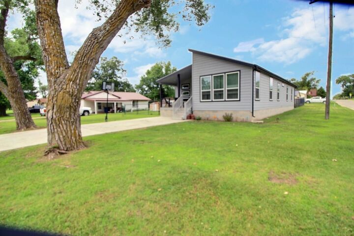 Property Photo:  303 S Main  KS 67146 