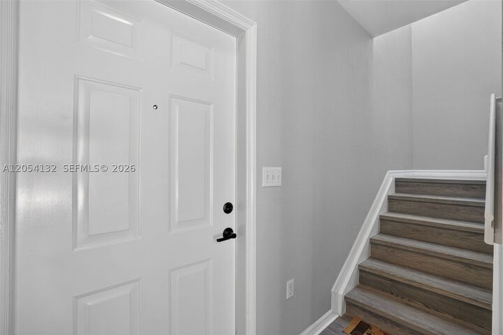 Property Photo:  751 SE 2nd St  FL 33030 