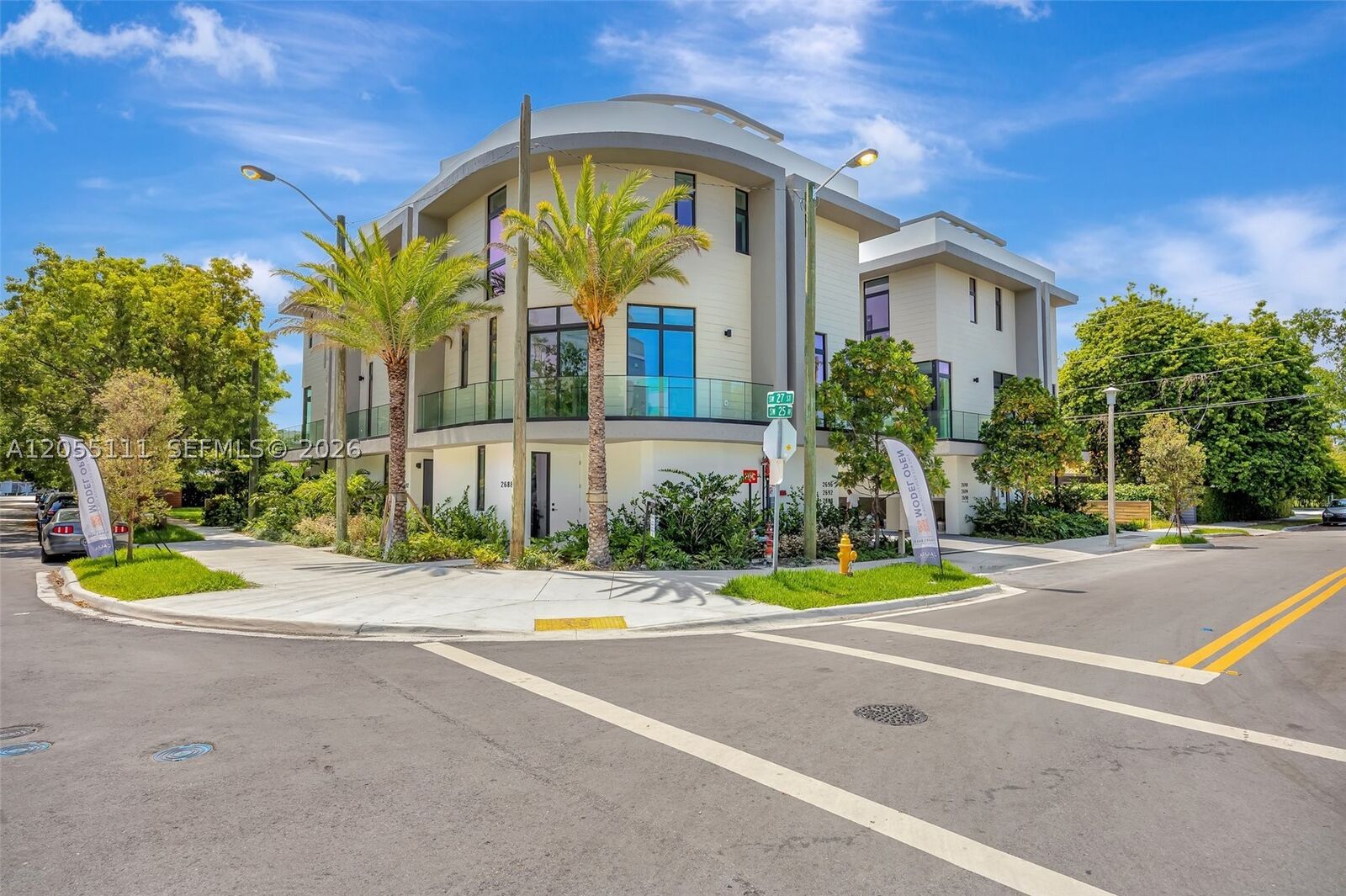 Property Photo:  2692 SW 25th Ave  FL 33133 