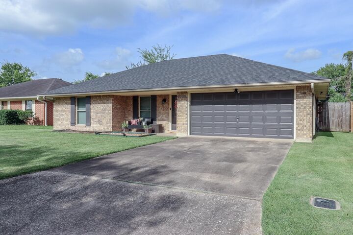 Property Photo: 2055 Stacy St. TX 77707