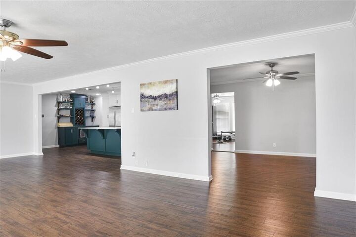 Property Photo: 4109 Bayou Road LA 70605