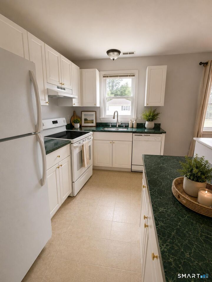 Property Photo: 89 Carriage Path South 89 CT 06460
