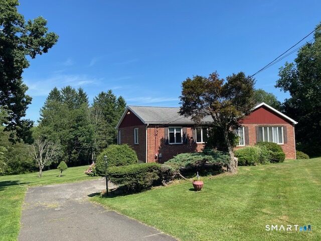 Property Photo:  107 Tower Road  CT 06804 