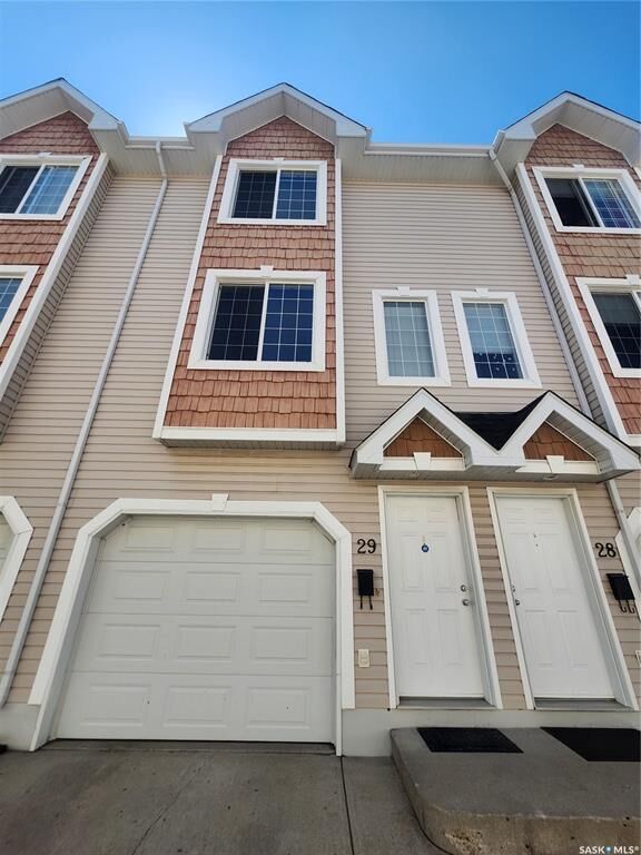 Property Photo:  243 Herold Terrace 29  SK S7T 0K9 