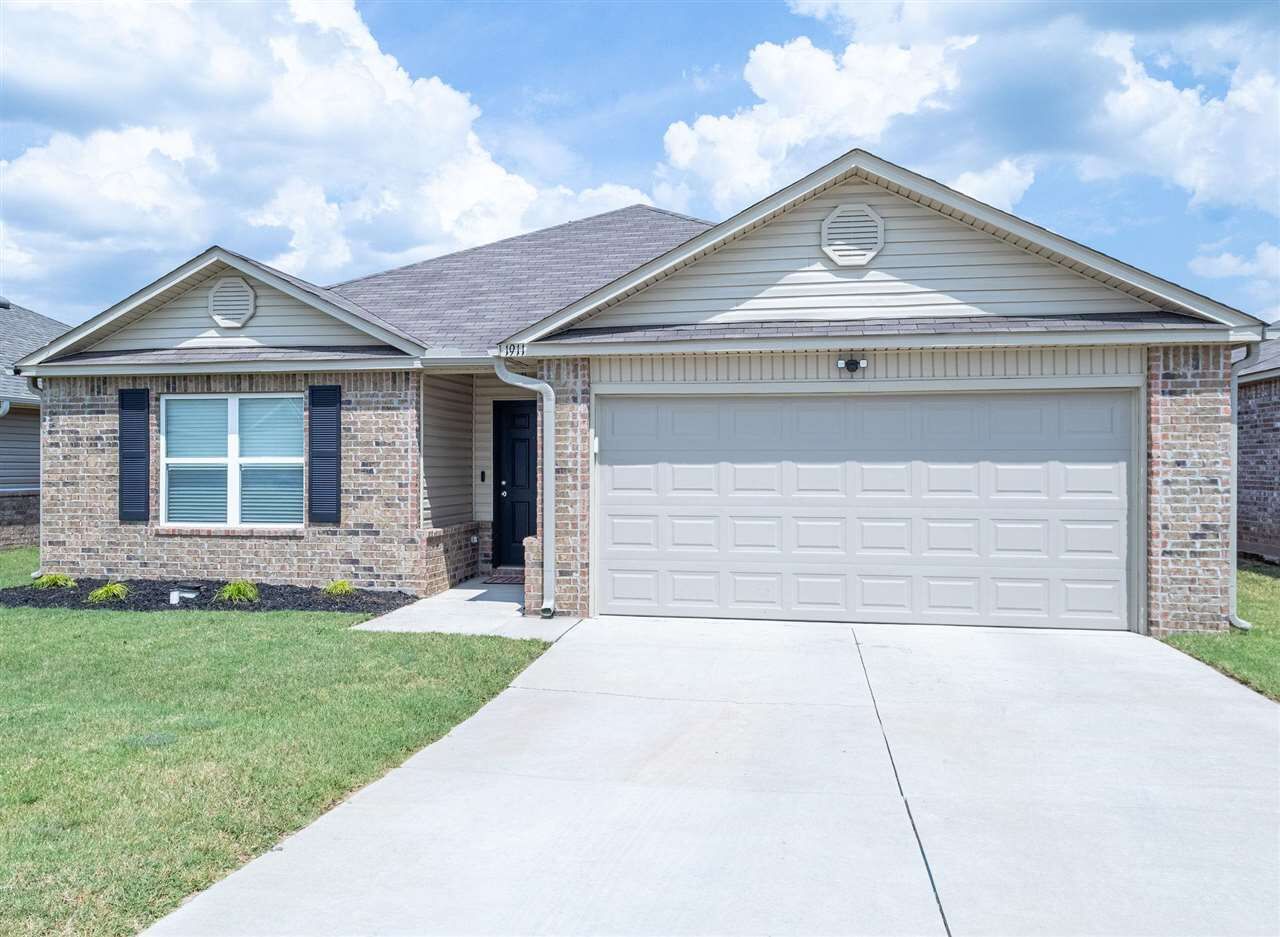 Property Photo:  1911 N Payne Street  OK 74075 