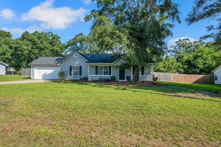 Property Photo: 3112 Whirlaway Trail FL 32309