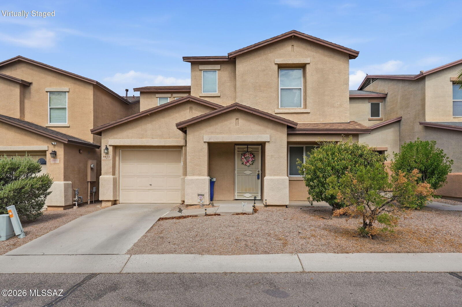 Property Photo:  8471 N Placita De La Manzana  AZ 85742 
