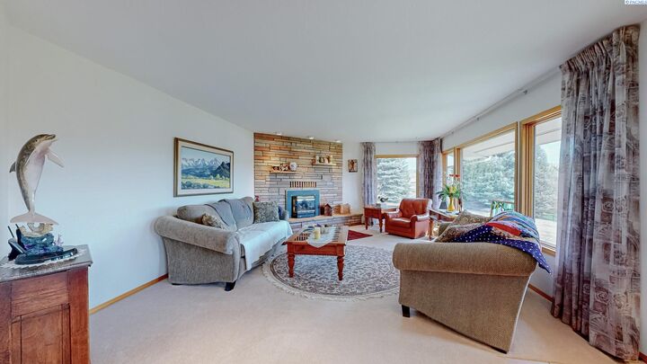 Property Photo: 142 Hatley Road WA 99163