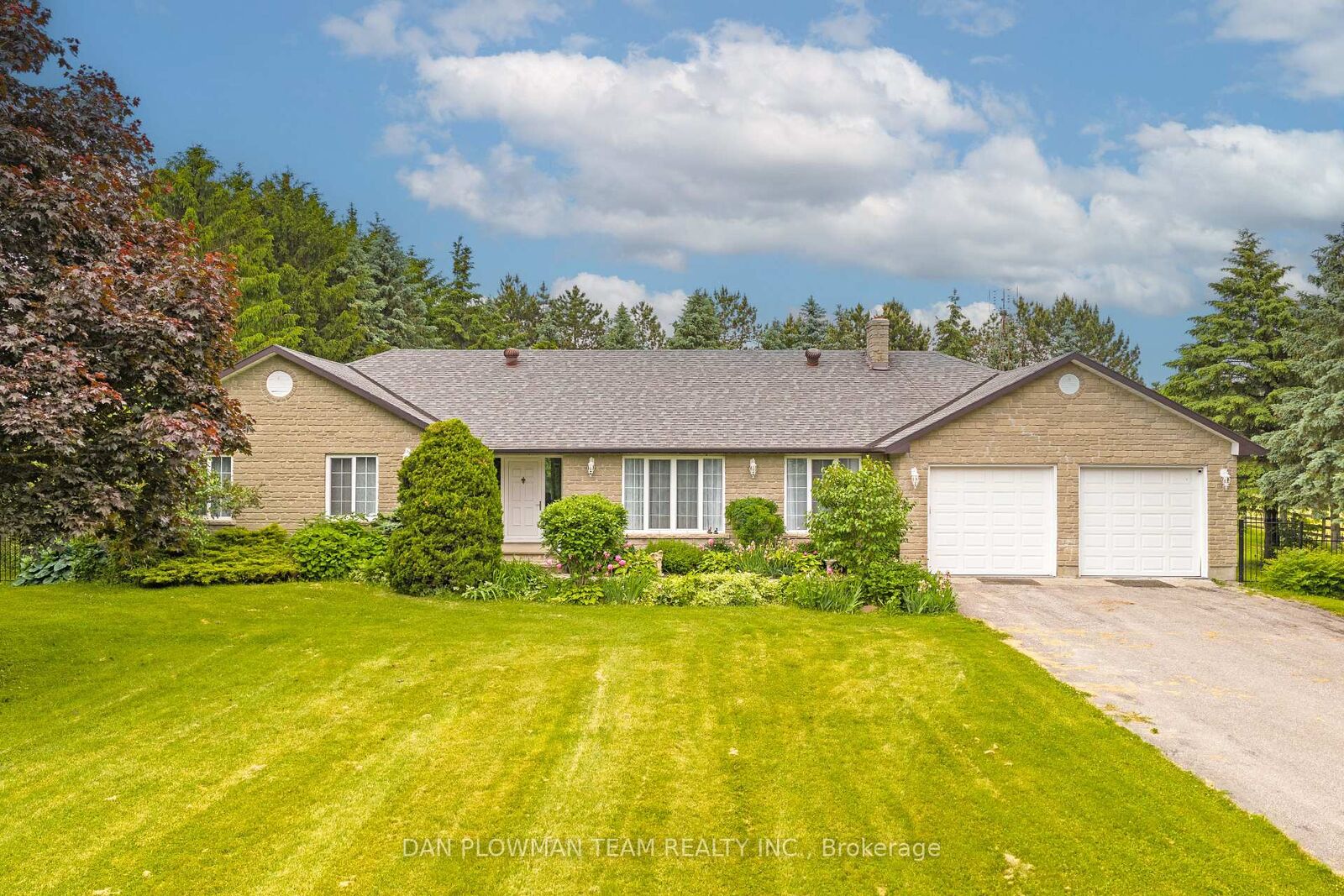 Property Photo: 1902 Concession 9 Road ON L0B 1B0