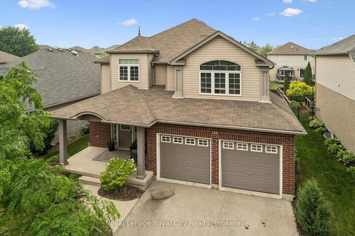 138 Flanders Road — photo 1