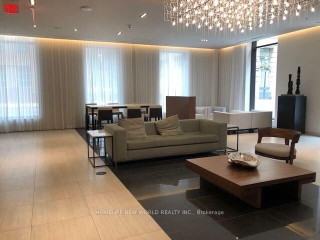 Photo de la propriété:  88 Scott Street 5008  ON M5E 0A9 