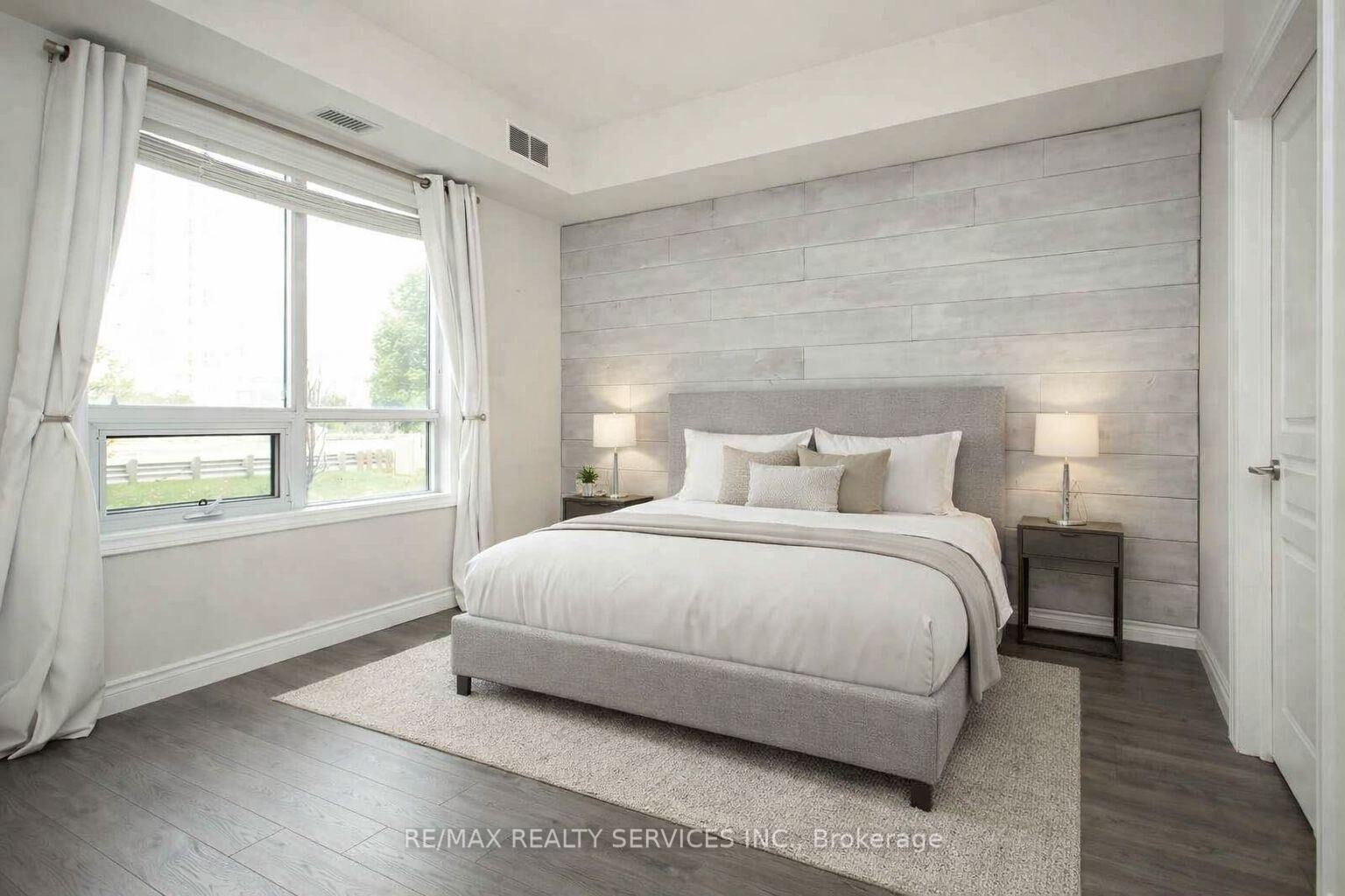 Property Photo:  3170 Erin Mills Parkway 133  ON L5L 0B6 