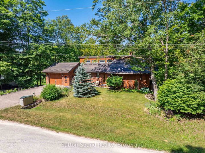 Property Photo: 42 Carson Lake Crescent ON N0H 2G0