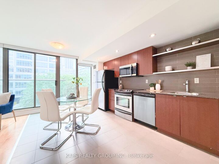 Property Photo:  33 Lombard Street 410  ON M5C 3H8 